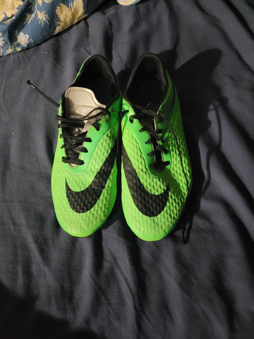 Nike ' Hypervenom Soccer Cleats - Bright Green/Black